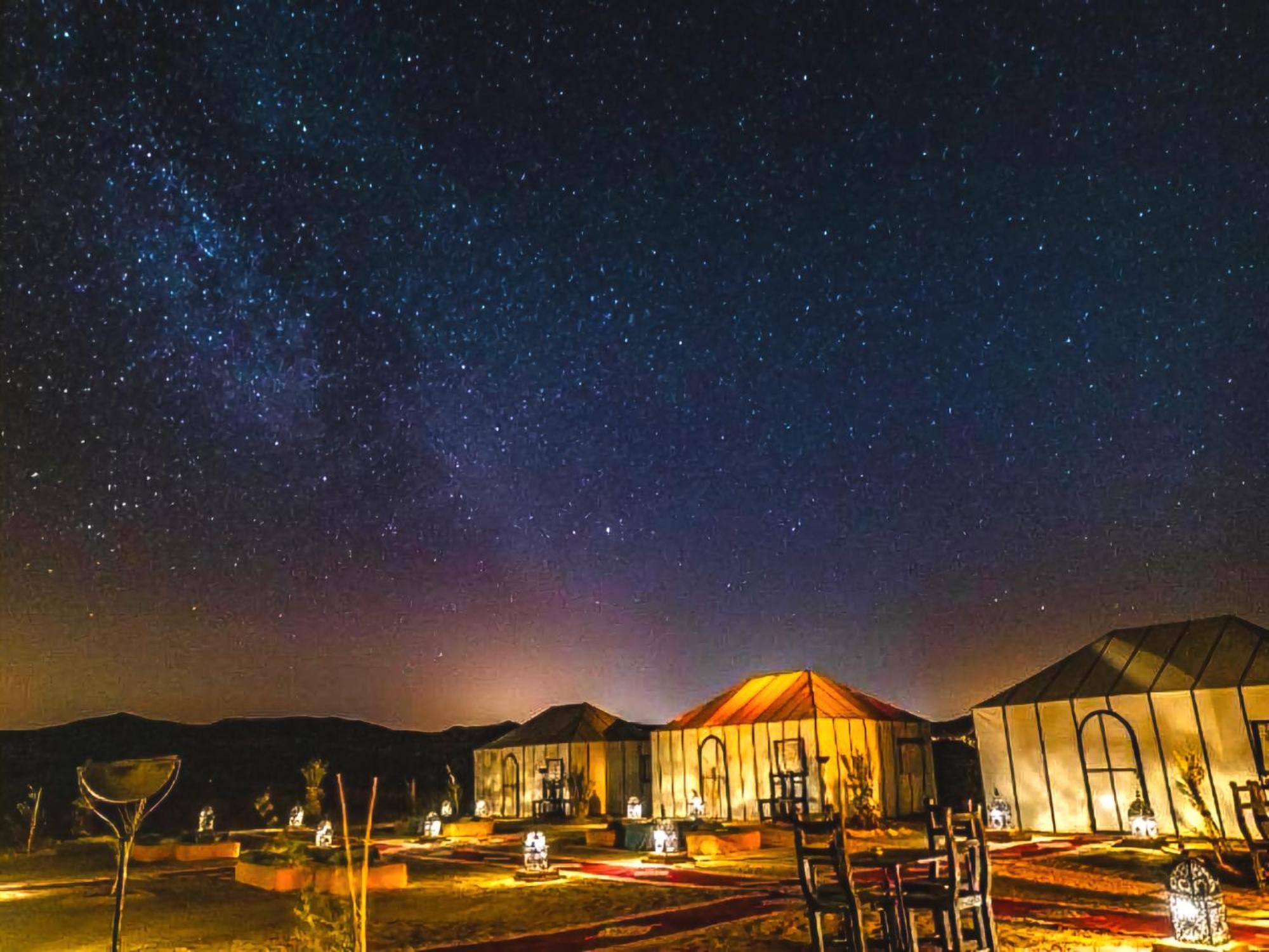 Отель Sahara Deluxe Camp Мерзуга Экстерьер фото